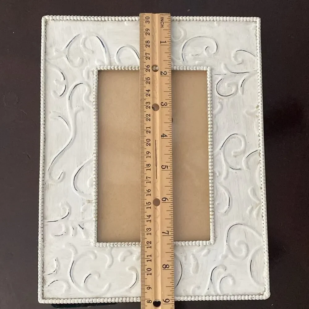 Vintage pier 1 cream chalk painted metal swirl 4X6 photograph frame‎
